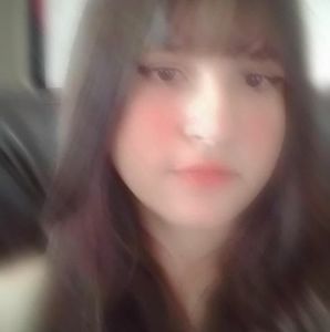 Meet your Posher, Alejandra